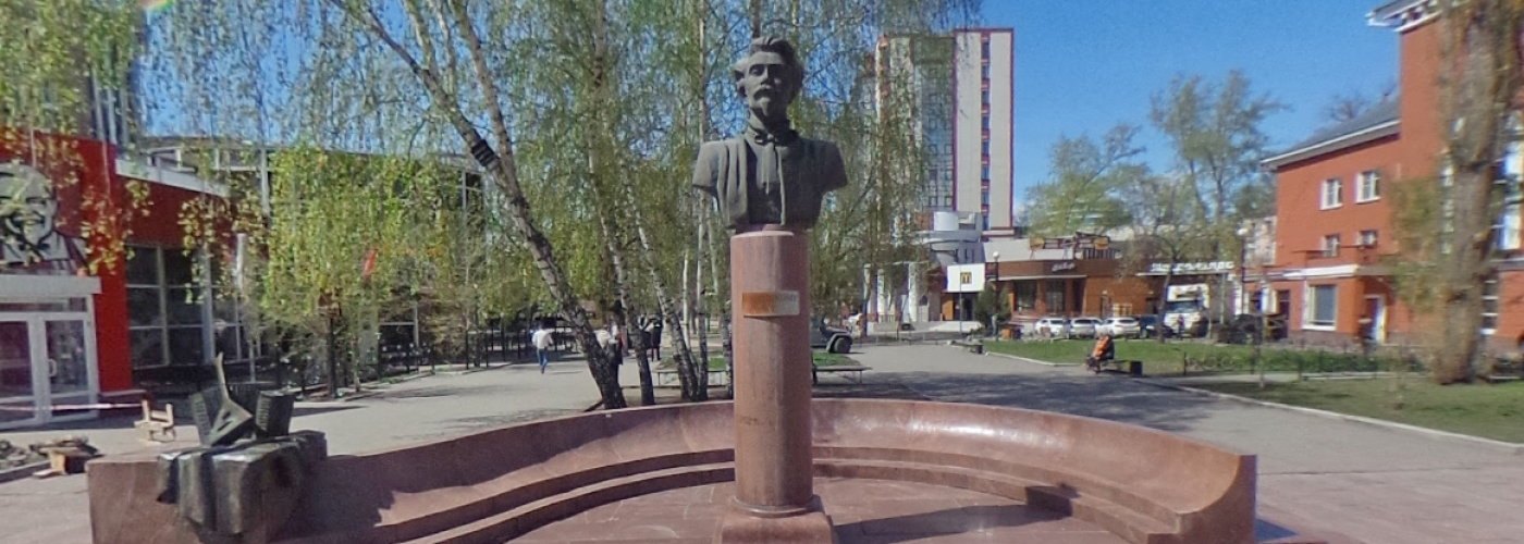 Памятник М. Е. Пятницкому